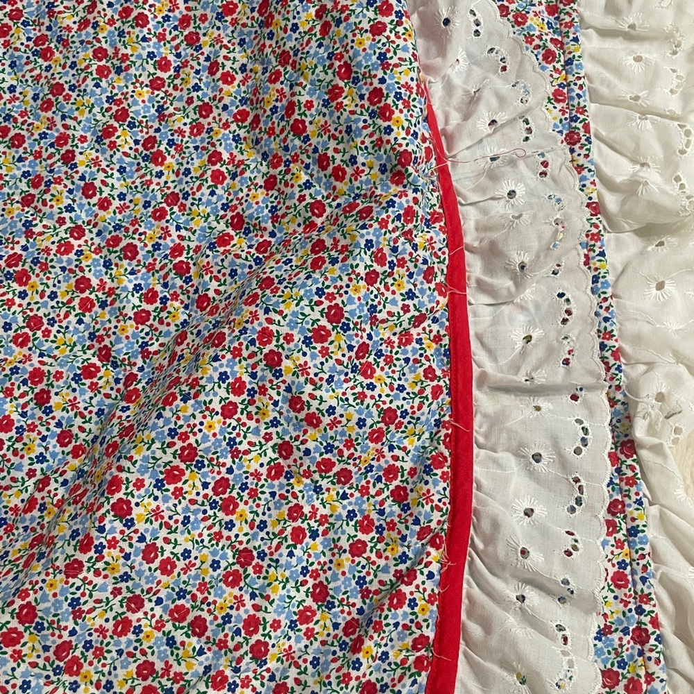Vintage Charming Bunny Quilt with Red and Blue Accents crib/toddler bed - Picture 3 of 4